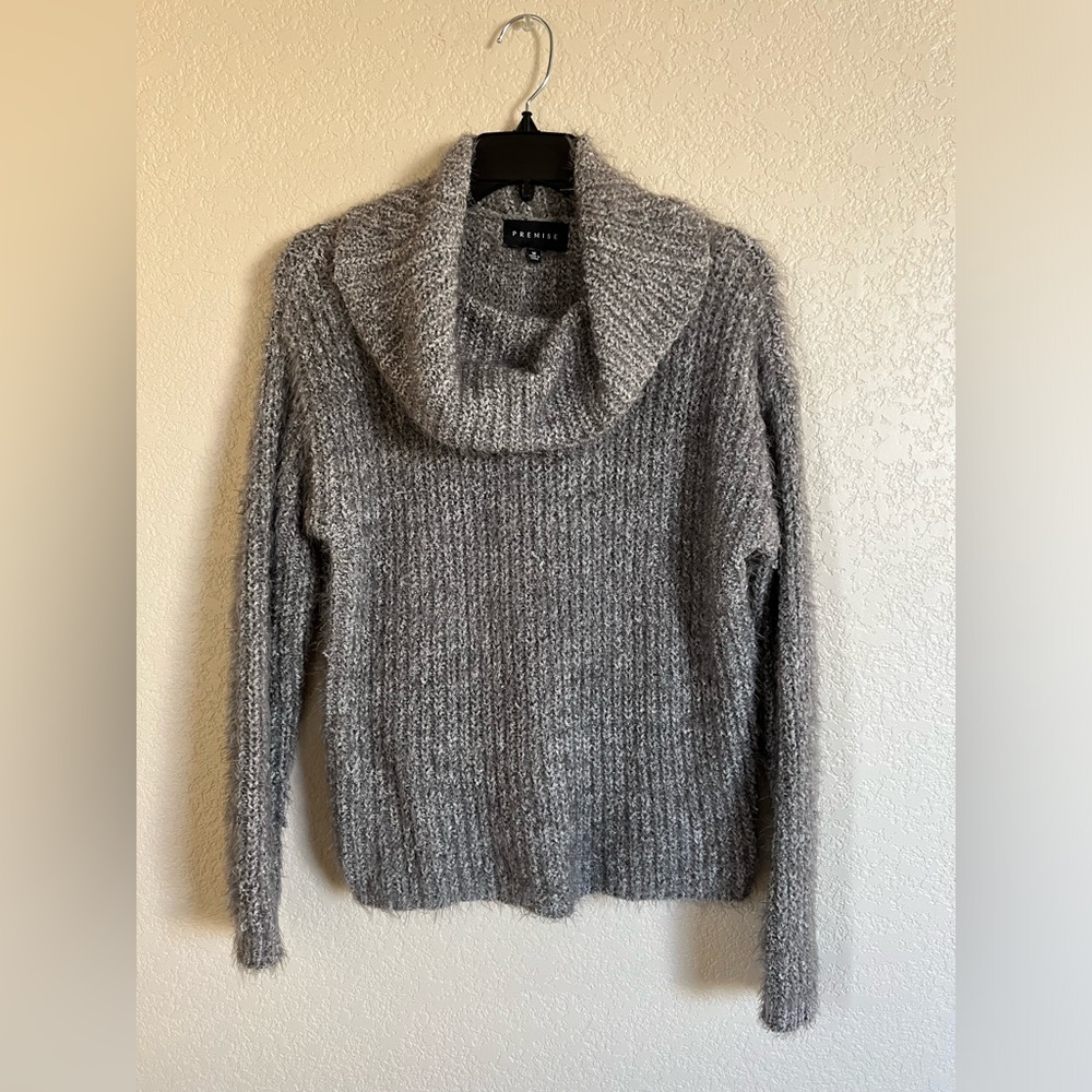 LIKE NEW Premise size medium grey/white colored cowl neck sweater.